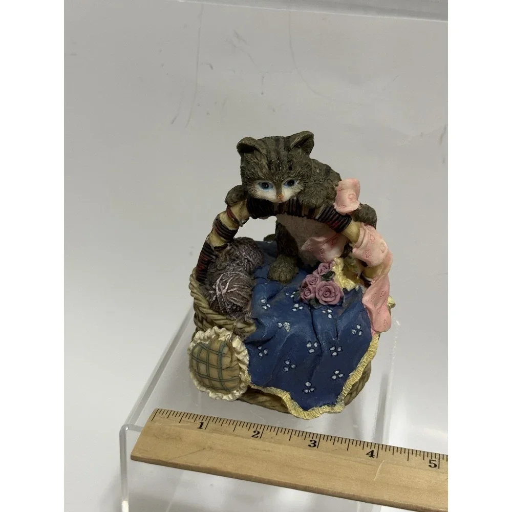 Vintage Cat Sewing Basket Music Box Figurine Kitten Yarn Quilt Cottagecore Decor
